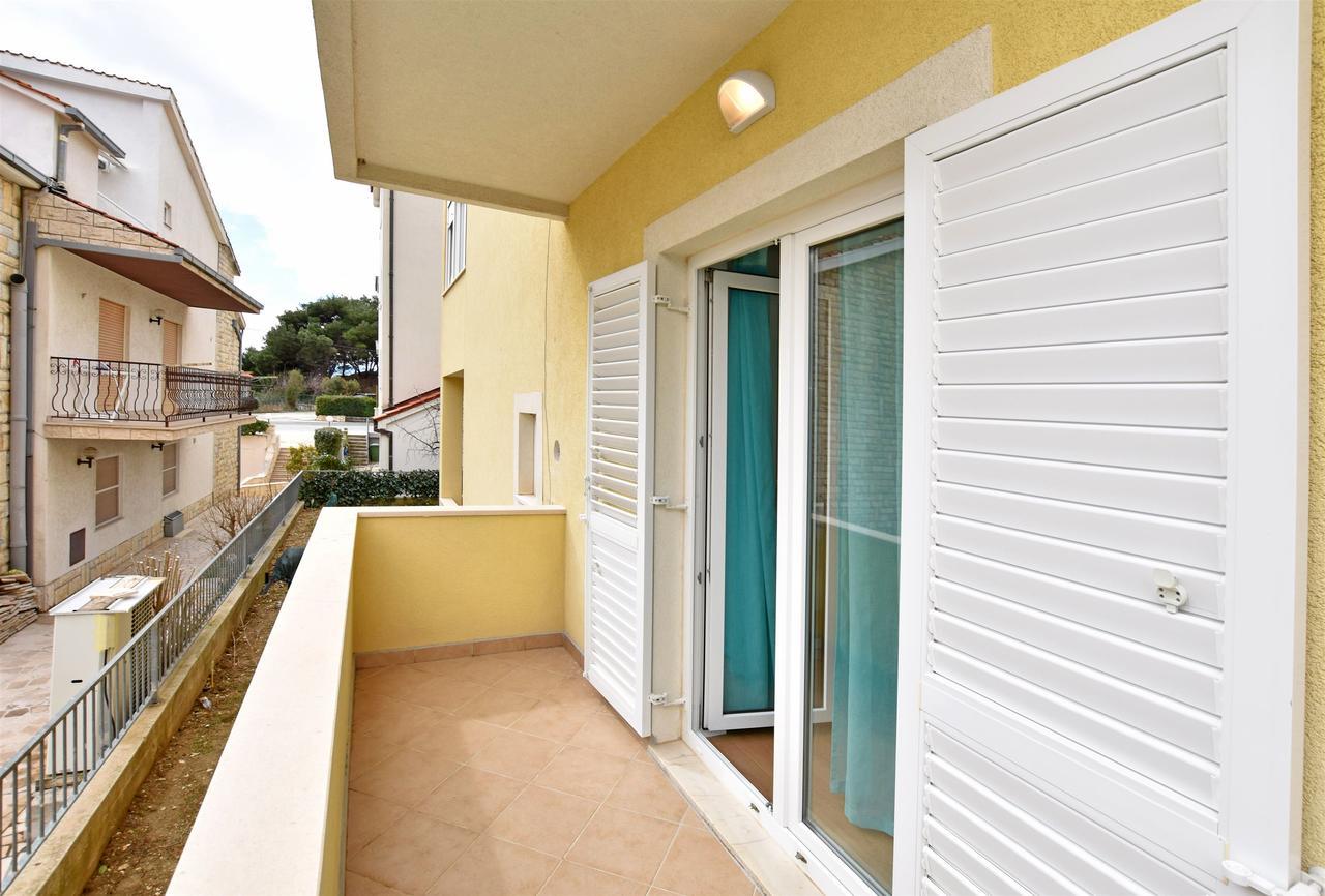 Apartment Dora Duće المظهر الخارجي الصورة