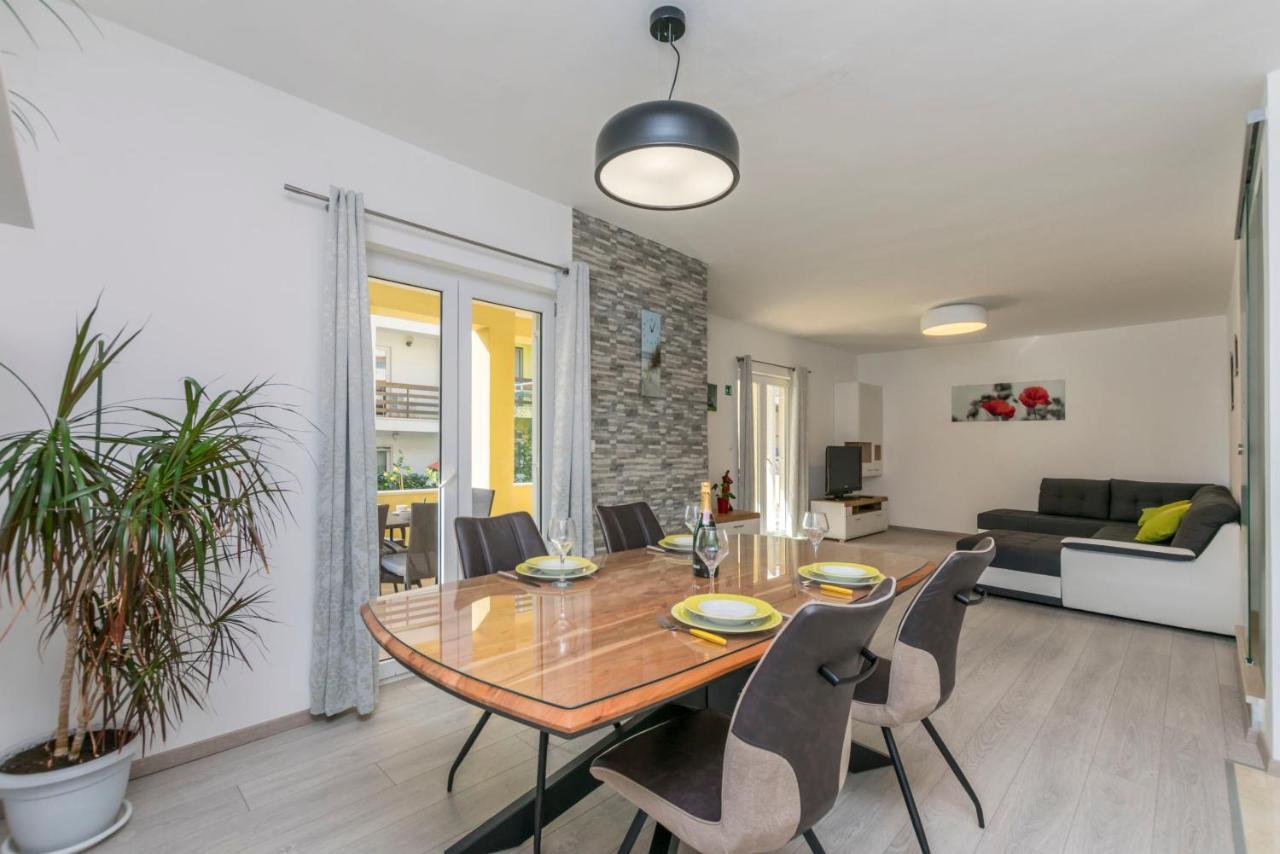Apartment Dora Duće المظهر الخارجي الصورة