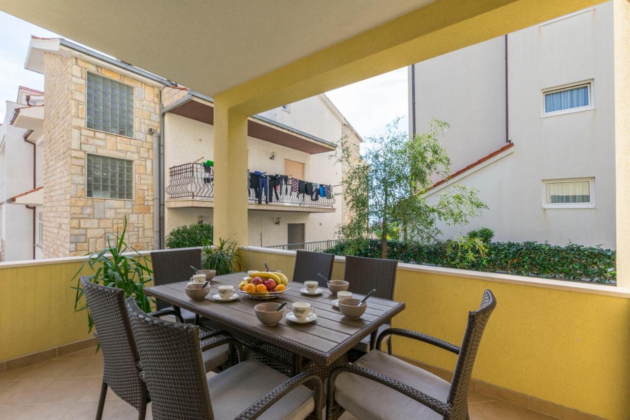 Apartment Dora Duće المظهر الخارجي الصورة